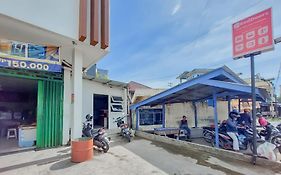 Reddoorz At Cempaka Guesthouse Tarakan
